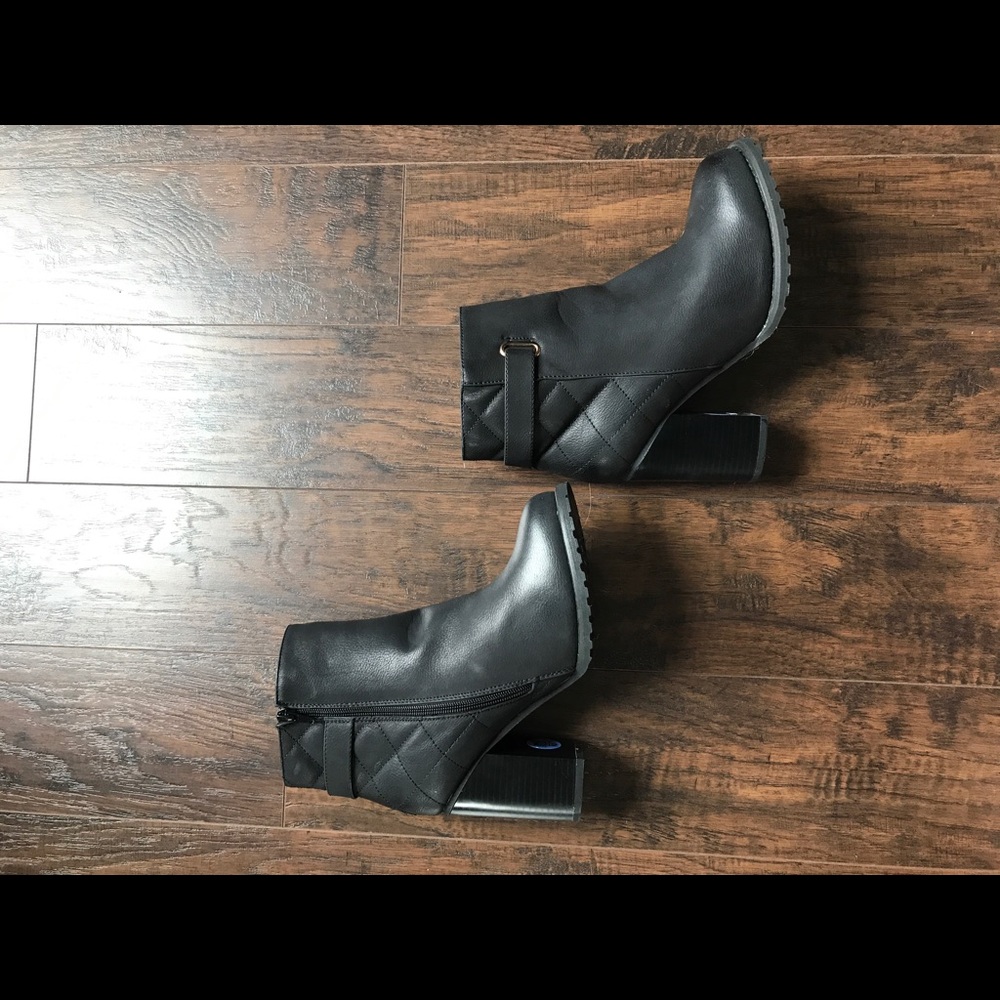 Black heeled booties